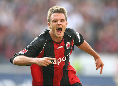 程更加引人 程更加引人