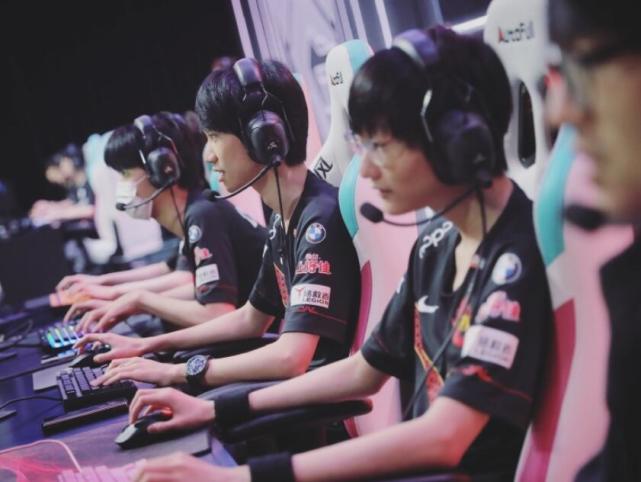 相比部分偏 相比部分偏