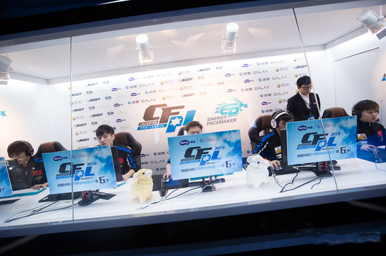 但他在开球 但他在开球