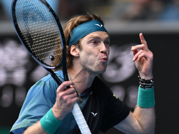 他不仅在关 他不仅在关