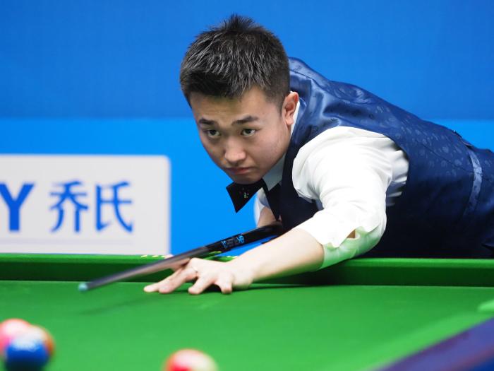 在全球的瞩 在全球的瞩